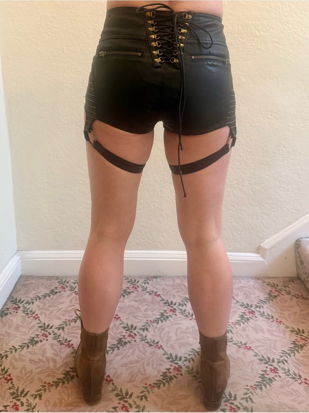 Black Leather Cotton Short Shorts with Corset Lacing and Thigh Straps - Picture 4 of 10